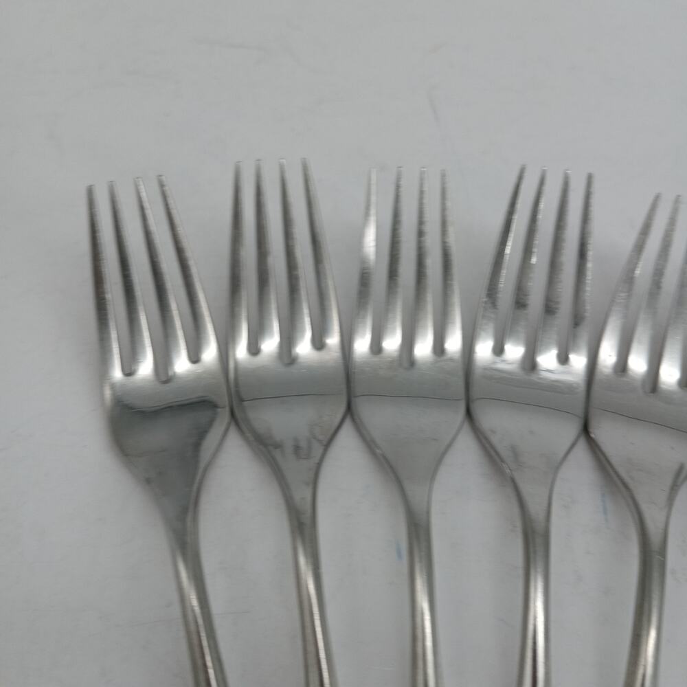 7X Forks Vtg 1847 Rogers Bros. Youth Pattern Stainless Steel 2 Salad & 5 Dinner - Picture 5 of 10